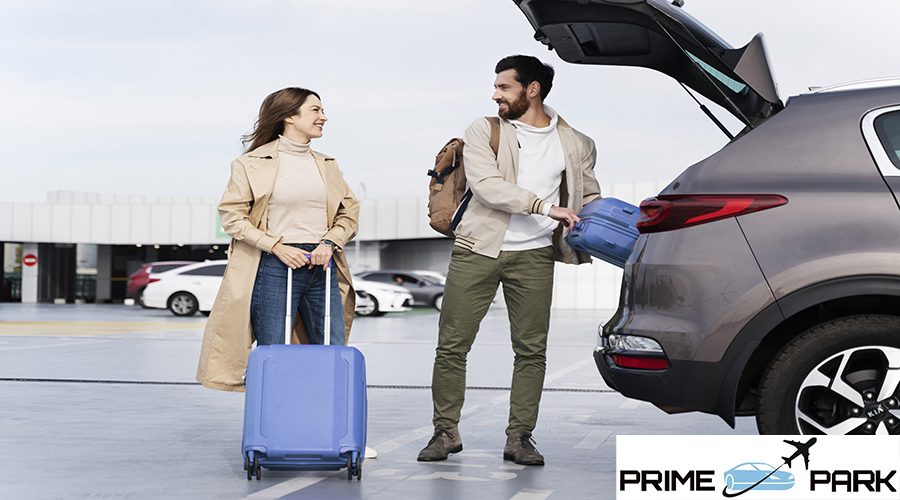 full-shot-people-traveling-together_1