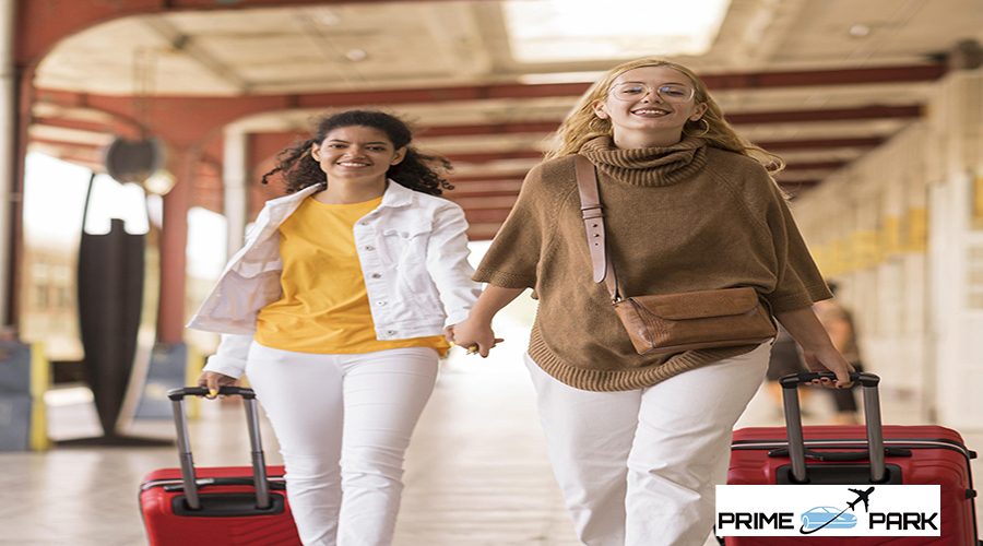 medium-shot-women-carrying-baggage